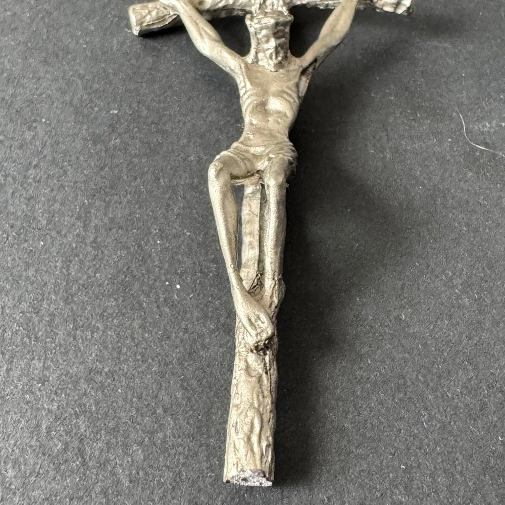Pewter Crucifix Pendant Religious‎ Charm Jesus Christ INRI Silver Tone